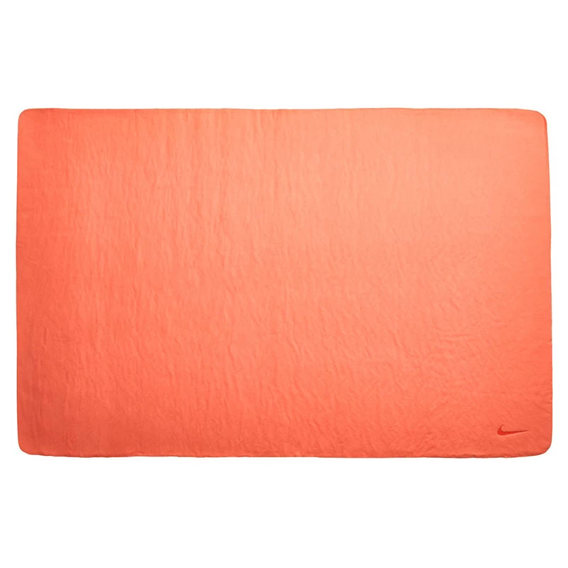 Nike - Large Hydro Ming Swimming Towel (Hyper Crimson) - Image 2